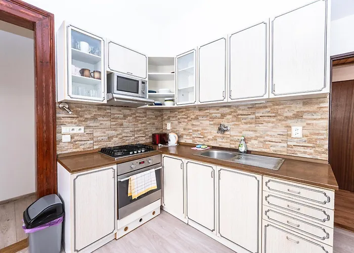 Charkovska 18 Apartman *